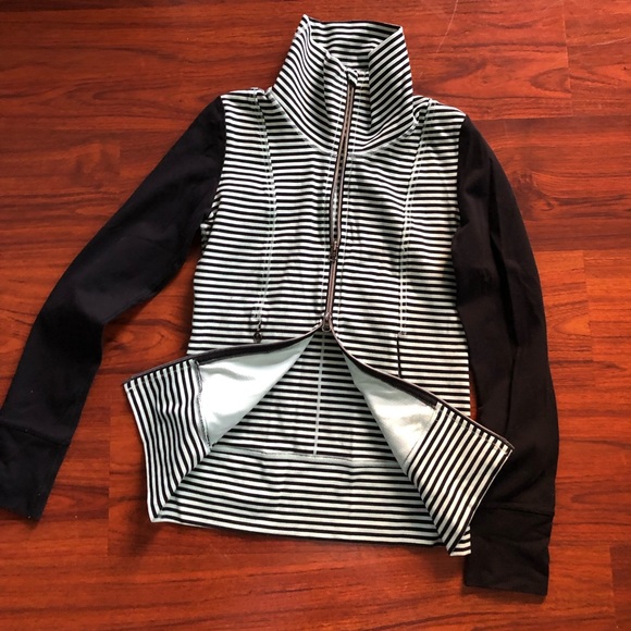 Lululemon Daily Yoga Jacket - Picture 6 of 12